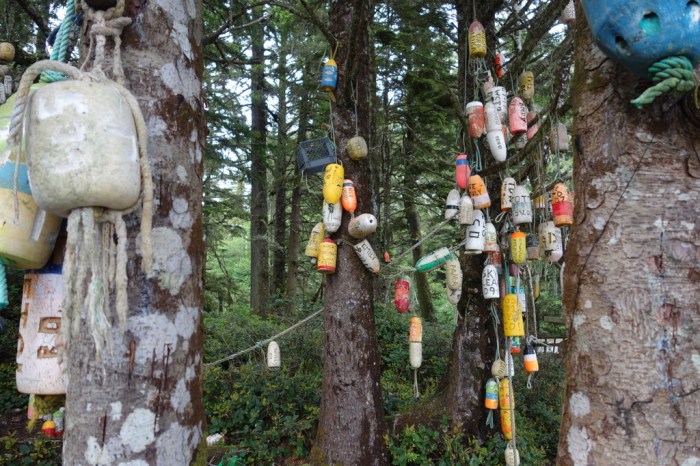 Campgrounds and beach / trail access points are well marked with colourful old buoys