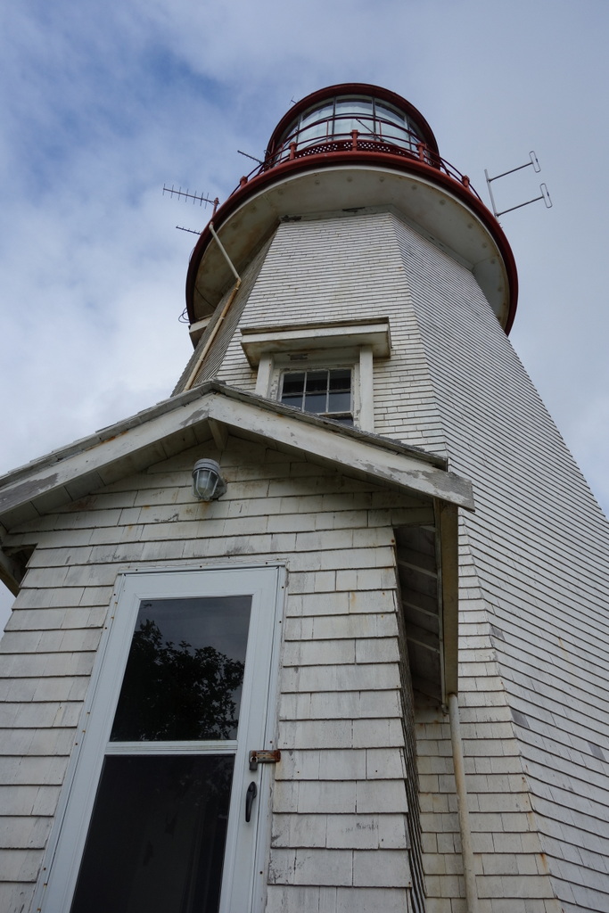 Pachena Point Lighthouse (km-10)