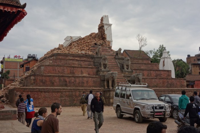 On any other day this monument would be covered with people capturing photos or enjoying an afternoon snack