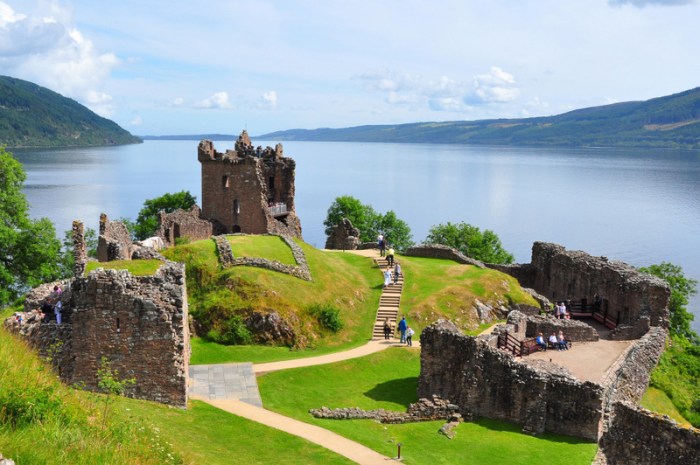 Urquhart Castle on Loch Ness Photo credit: wikimedia.org