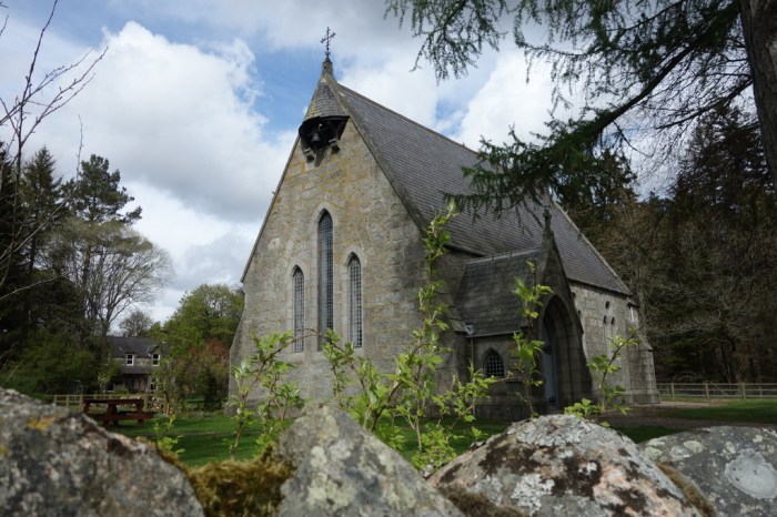 Tarfside's St Drostan's