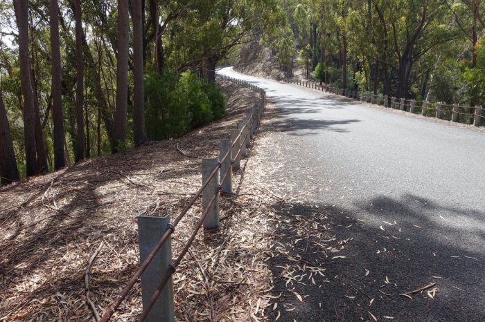 Quiet road to St Marys