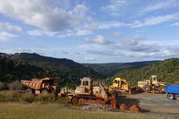 Mining equipment in Waratah