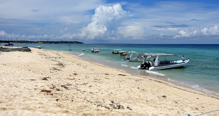 Scuba boats wait calmly for the tide to come in