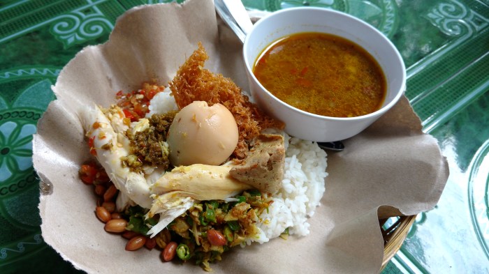 Nasi Goreng - Indonesia's national dish