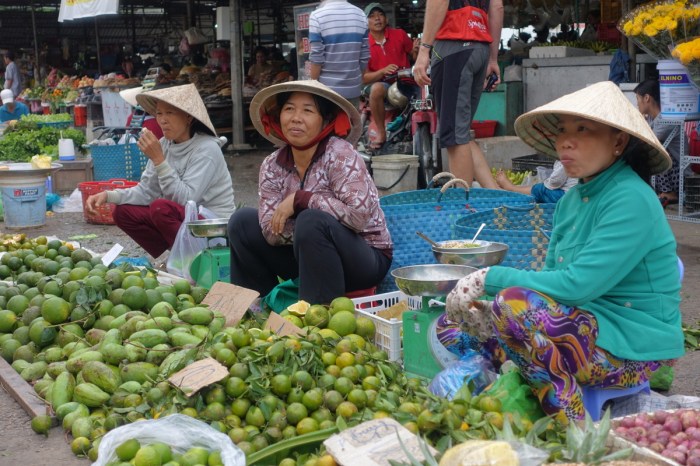 October - Cycling through Vietnam and Cambodia, I discover some wonderful people and delicious food