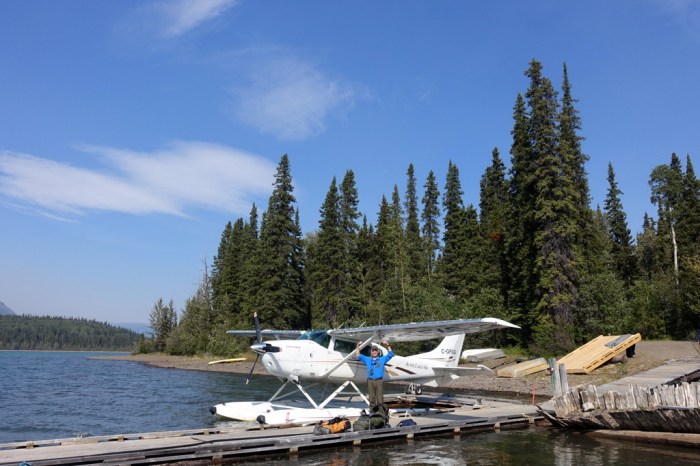 Loading up on Alpine Lakes Air to fly into the park