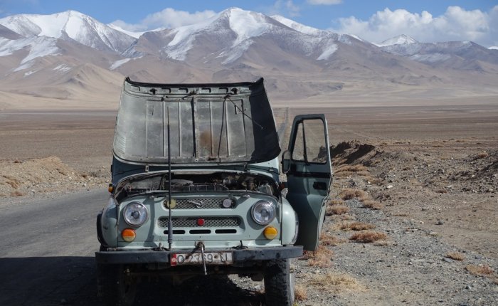 Dead Vehicles on the Pamir&nbsp;Highway